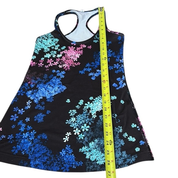 LULULEMON halter sport top, floral,sz 4, retro tag but still in great condition - Picture 9 of 11